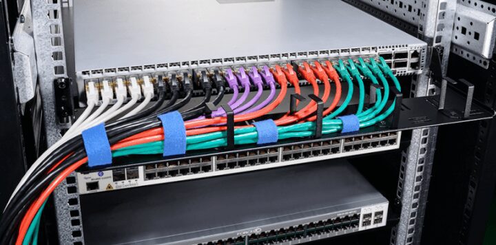 آرایش رک شبکه با پچ پنل